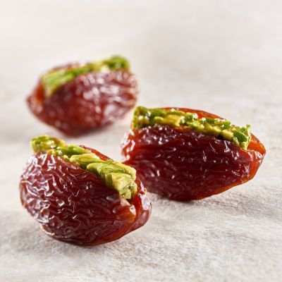 Medjool Dates with Pistachio 1 Kg