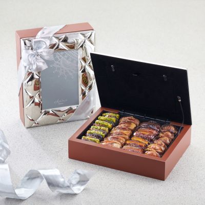 Brilliant Photo Frame Gift Set - Filled Dates - Medium