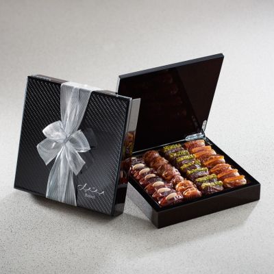 Carbon Fibre Gift Set - Filled Dates - Small