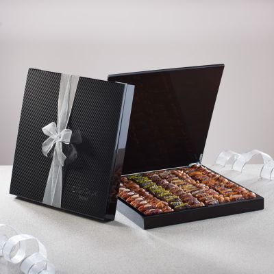 Carbon Fibre Gift Set - Filled Dates - Extra Large