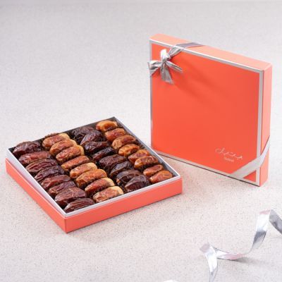 Coral Gift Set - Plain Dates - Medium