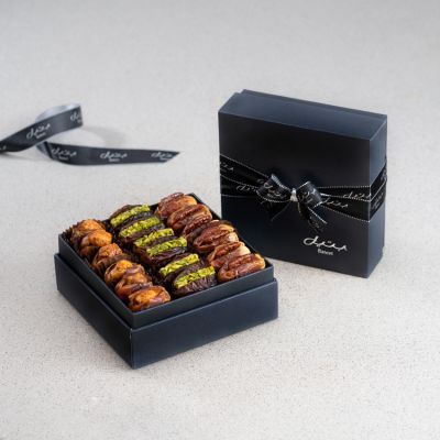 Black Onyx-Ballotin (500gr)-Premium Filled Dates