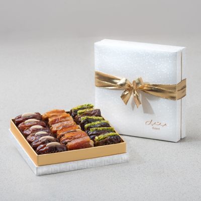 Alaska White Gift Set - Filled Dates - Small