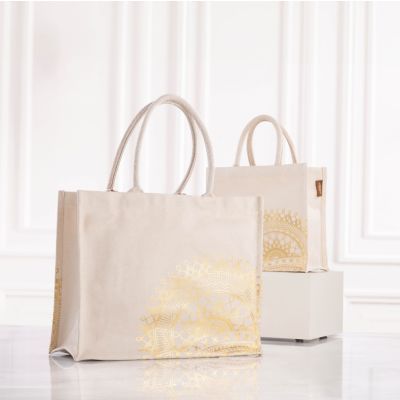 حقيبة يد من بتيل