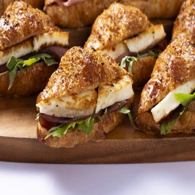 وجبة الإفطار الثلاثية - الكلاسيكية مع الزبادي (80 قطعة)