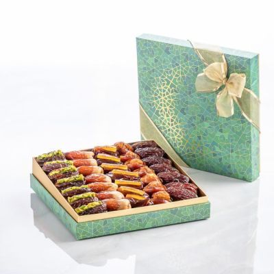 Crescent Gift Set Assorted Dates