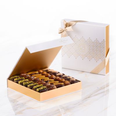 Hilal Gift Set Premium Filled Dates Medium