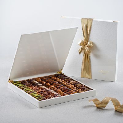 Ivory White Gift Set - Filled Dates - Large