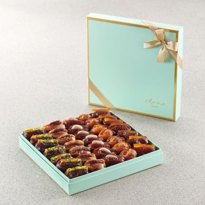 Pastel Mint Gift Set - Filled Dates - Medium