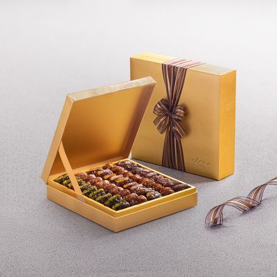 Roberto Collection -Large-Assorted Dates