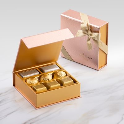 Rose Gold Gift Set Wrapped Chocolate