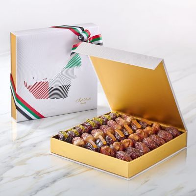 Bassma Gift Set -Plain And Filled Dates - Medium