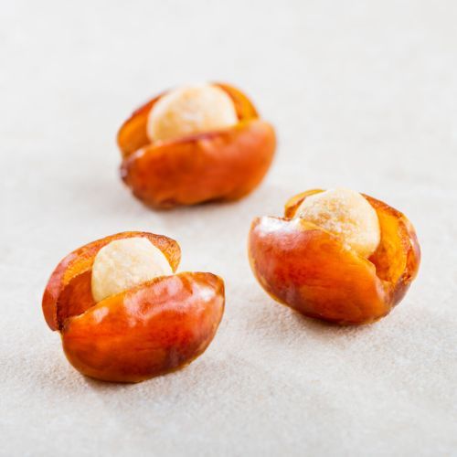 Kholas Dates with Salted Macadamia 500 Grams