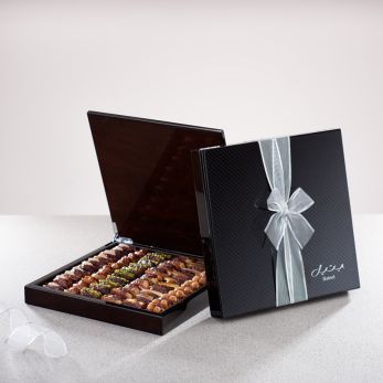 Carbon Fiber Gift Set Filled Dates