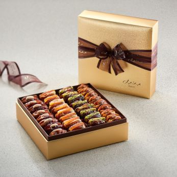Cassandra Gift Box-Premium Filled Dates- Ballotin (1.2kg)