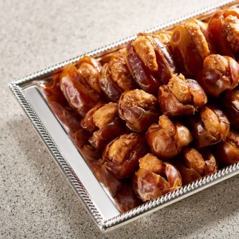 Kholas Dates with Caramelised Cashew