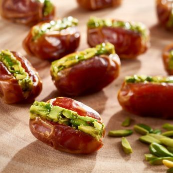 kholas with pistachio by bateel