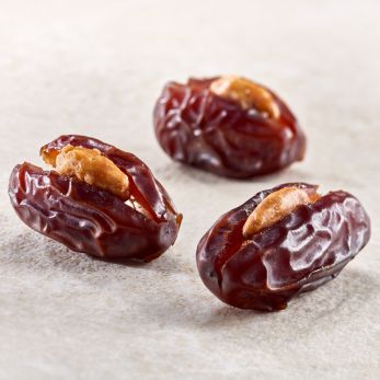 top quality Khidri dates with caramalised almond by bateel