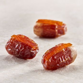 premium bateel's segai dates with candied orange peel