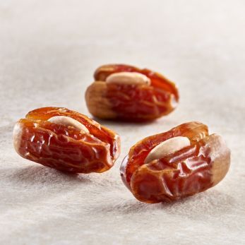 Segai Dates with Roasted Almond 500 Grams