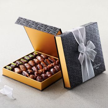 Black Sapphire Geschenkset - Naturbelassene & gefüllte Datteln - Mittel