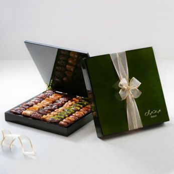 Green Wood Gift Set Plain And Filled Dates