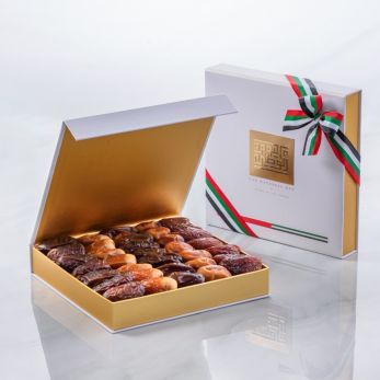 National Day Gift Set - Plain Dates - Medium