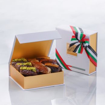 National Day Gift Set - Plain And Filled Dates - Extra Small